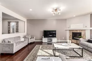 21074 E Doane Pl, Aurora, CO 80013 - Photo 9