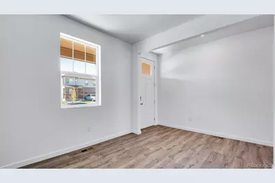 812 N Deer Park Street, Watkins, CO 80137 - Photo 3