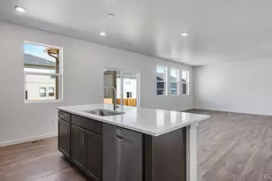 812 N Deer Pk St, Watkins, CO 80137 - Photo 17