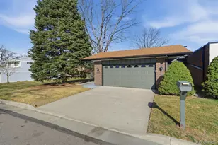 7472 W Cedar Cir, Lakewood, CO 80226 - Photo 1
