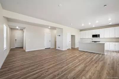 9423 Danube Street, Commerce City, CO 80022 - Photo 7