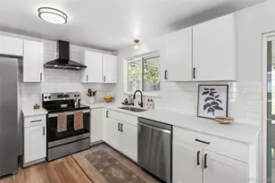 200 Dianna Dr, Lone Tree, CO 80124 - Photo 7