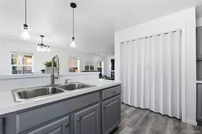 23461 E Saratoga Circle, Aurora, CO 80016 - Photo 17
