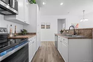 2210 S Vaughn Way, Aurora, CO 80014 - Photo 15