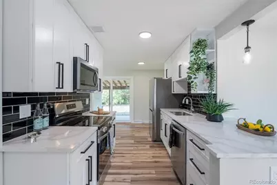 562 Lima Street, Aurora, CO 80010 - Photo 9