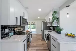 562 Lima St, Aurora, CO 80010 - Photo 9