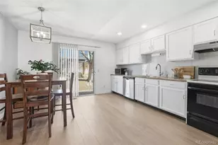 6764 S Holland Way, Littleton, CO 80128 - Photo 7