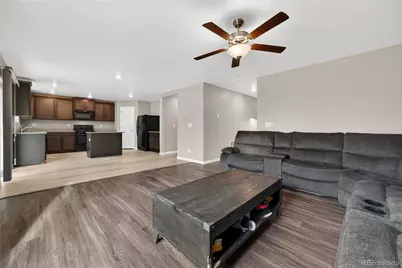 47308 Clover Avenue, Bennett, CO 80102 - Photo 5