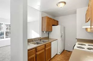 1930 S Balsam St, Lakewood, CO 80227 - Photo 15