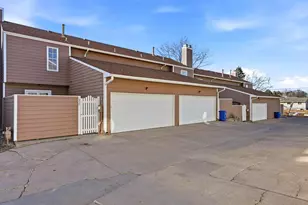 1930 S Balsam St, Lakewood, CO 80227 - Photo 45