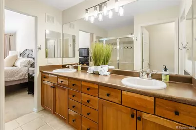 21962 E Canyon Place, Aurora, CO 80016 - Photo 17