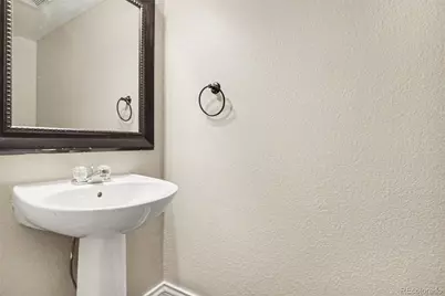 19714 E Harvard Drive, Aurora, CO 80013 - Photo 15
