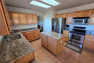 19173 E Hampden Dr, Aurora, CO 80013 - Photo 3