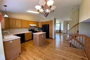 10204 Woodrose Ln, Highlands Ranch, CO 80129 - Photo 3