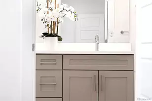 16 Oneida Ct, Denver, CO 80230 - Photo 3