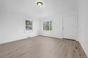 1555 N Monroe Ave, Loveland, CO 80538 - Photo 3