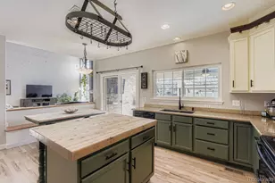 23594 E Arkansas Pl, Aurora, CO 80018 - Photo 9