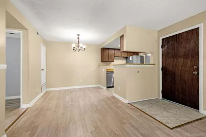 1760 S Pitkin Circle #B, Aurora, CO 80017 - Photo 9
