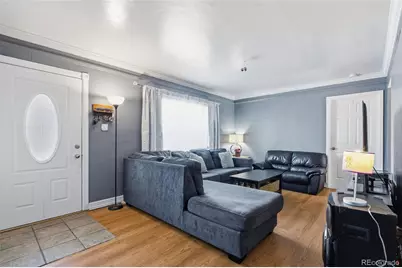 871 Victor Street, Aurora, CO 80011 - Photo 3