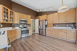 5932 S Versailles St, Aurora, CO 80015 - Photo 7