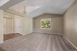 5932 S Versailles St, Aurora, CO 80015 - Photo 5