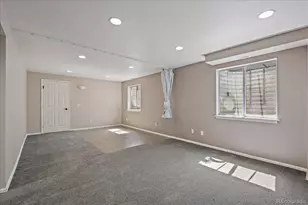 5932 S Versailles St, Aurora, CO 80015 - Photo 25