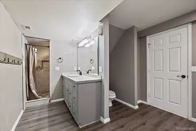 5932 S Versailles Street, Aurora, CO 80015 - Photo 23