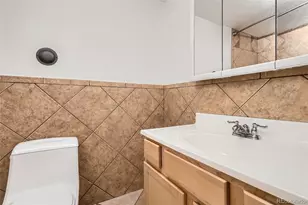 1045 N Clarkson St, Denver, CO 80218 - Photo 11