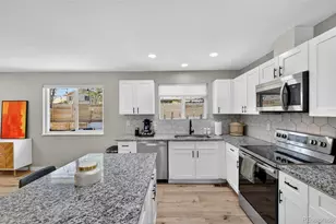 934 S Macon St, Aurora, CO 80012 - Photo 9