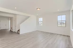 170 S Vandriver Wy, Aurora, CO 80018 - Photo 5