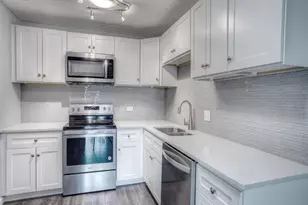 665 S Clinton St, Denver, CO 80247 - Photo 11