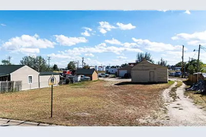 650 Washington Avenue, Bennett, CO 80102 - Photo 5