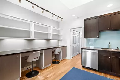 3059 Curtis Street, Denver, CO 80205 - Photo 9