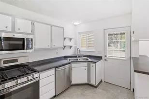 1719 S Lee St, Lakewood, CO 80232 - Photo 11
