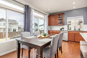 119 S Oak Hill Ct, Aurora, CO 80018 - Photo 11