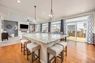 119 S Oak Hill Ct, Aurora, CO 80018 - Photo 9