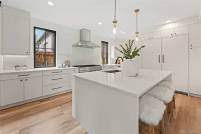 1060 S Ogden Street, Denver, CO 80209 - Photo 11