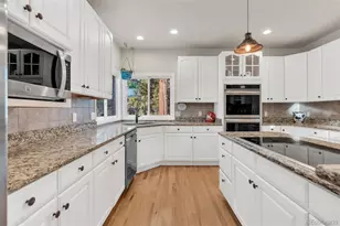 4200 Mohawk Dr, Larkspur, CO 80118 - Photo 13