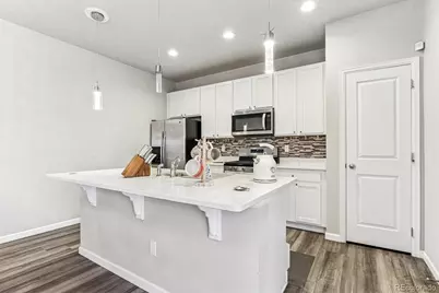 6041 Sandstone Circle, Erie, CO 80516 - Photo 9