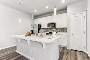 6041 Sandstone Cir, Erie, CO 80516 - Photo 9