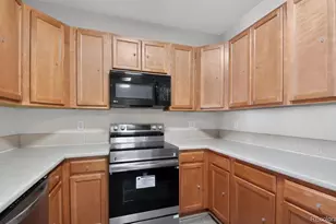 7222 S Blackhawk St, Aurora, CO 80112 - Photo 25