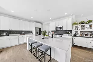 10244 Ursula Ct, Commerce City, CO 80022 - Photo 5