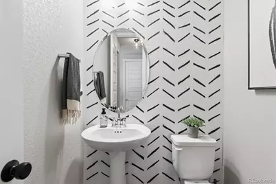 2742 W 69th Avenue, Denver, CO 80221 - Photo 15