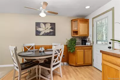 18866 E Napa Drive, Aurora, CO 80013 - Photo 7