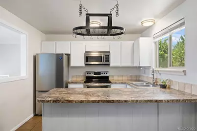 3347 S Laredo Court, Aurora, CO 80013 - Photo 5