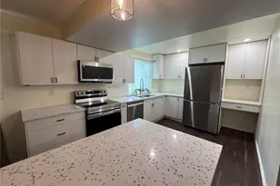 19727 E Oxford Dr, Aurora, CO 80013 - Photo 3