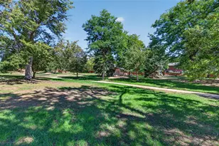1306 S Carson Way, Aurora, CO 80012 - Photo 33
