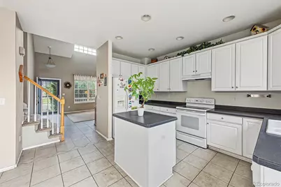 10236 Rotherwood Circle, Highlands Ranch, CO 80130 - Photo 11