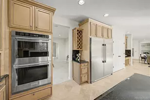 16131 E Lake Dr, Aurora, CO 80016 - Photo 7