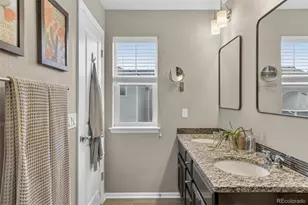 11277 E 28th Pl, Denver, CO 80238 - Photo 17